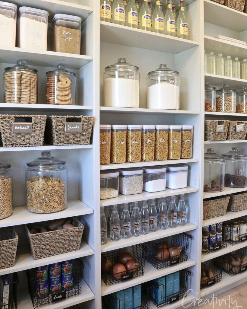 30 Pantry Organization Ideas for any Modern Home — photo 12 30 Pantry Organization Ideas for any Modern Home — photo 12