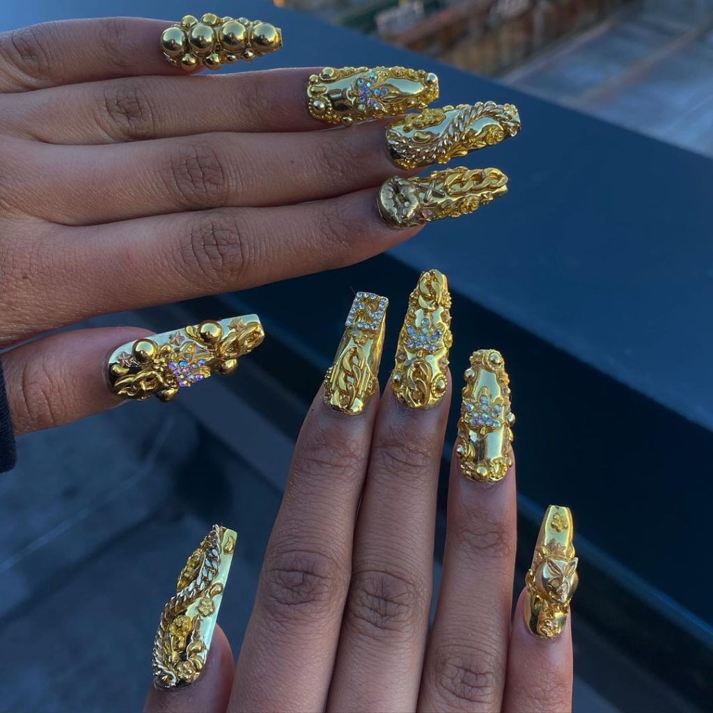 gold nails gold nails