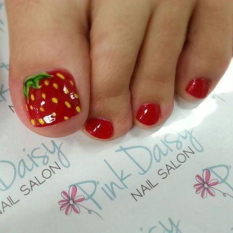 Strawberry pedicure designs for summer Strawberry pedicure designs for summer