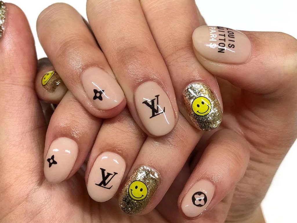21 Trending Short Summer Nails for 2023 — photo 17 21 Trending Short Summer Nails for 2023 — photo 17