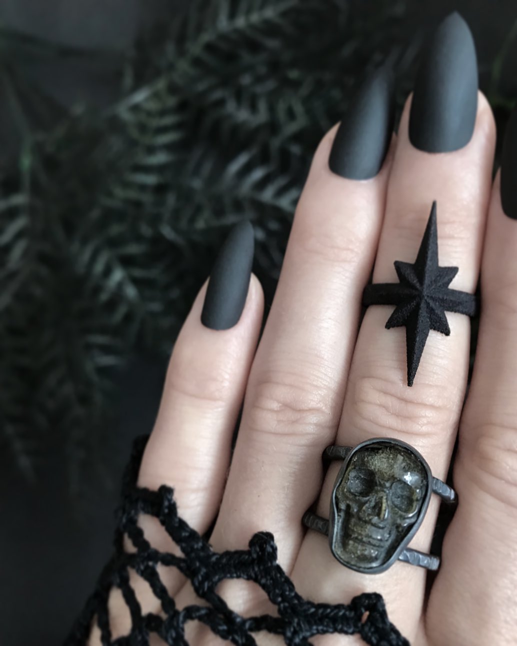 20 Black Nail Ideas 20 Black Nail Ideas