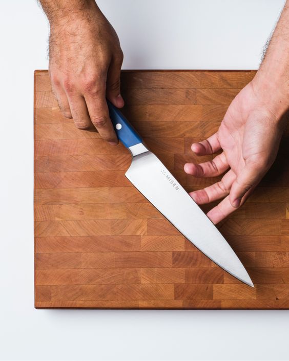 Misen 8-Inch Professional Kitchen Knife Misen 8-Inch Professional Kitchen Knife