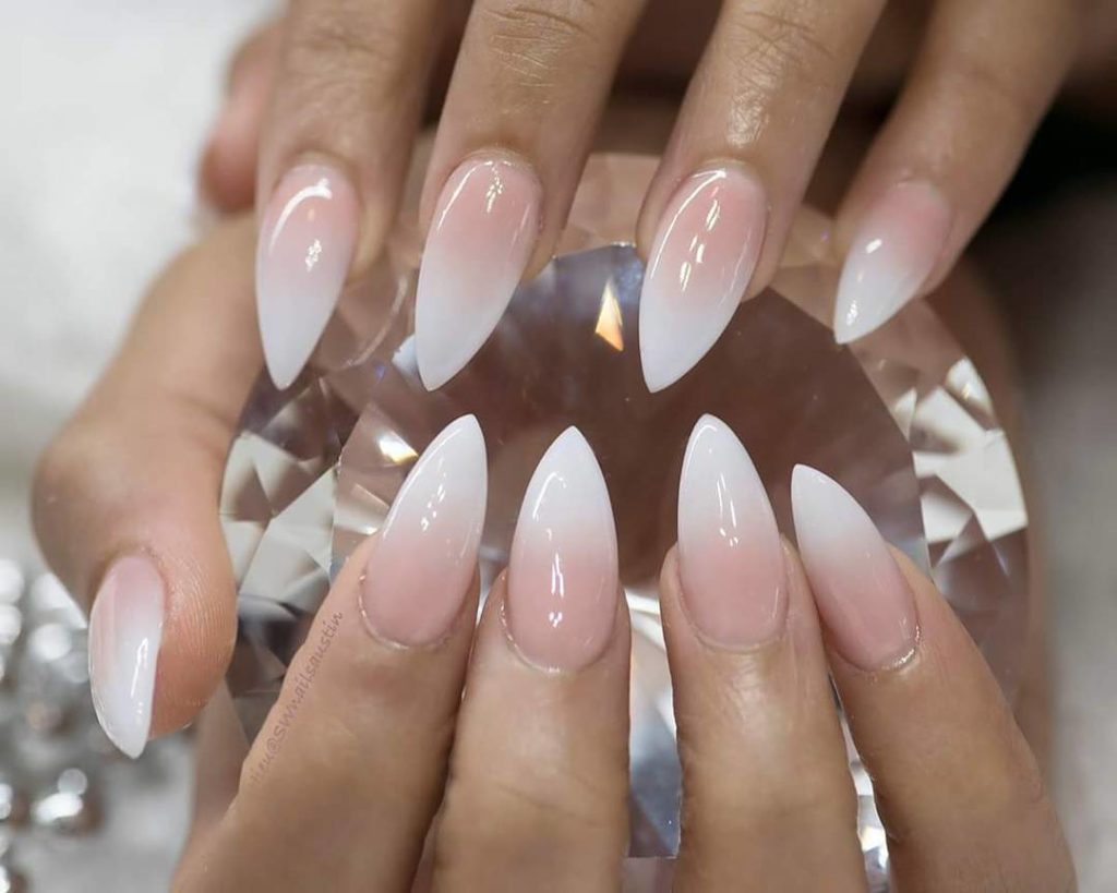French manicure ombre nail art French manicure ombre nail art