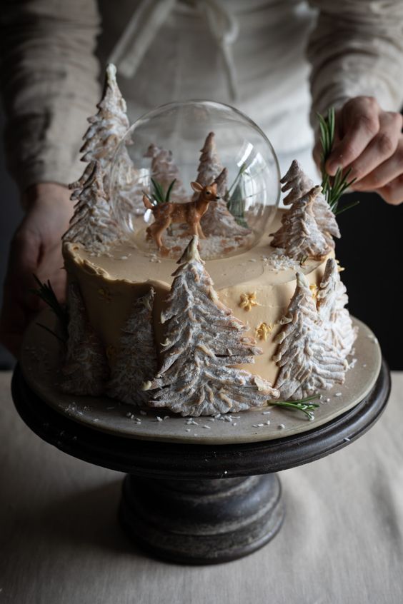 Top 17 Colourful Christmas Cakes — photo 14 Top 17 Colourful Christmas Cakes — photo 14