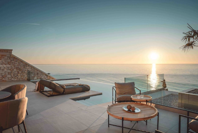 8 Best Airbnbs with Private Pools of Your Dreams — photo 15 8 Best Airbnbs with Private Pools of Your Dreams — photo 15