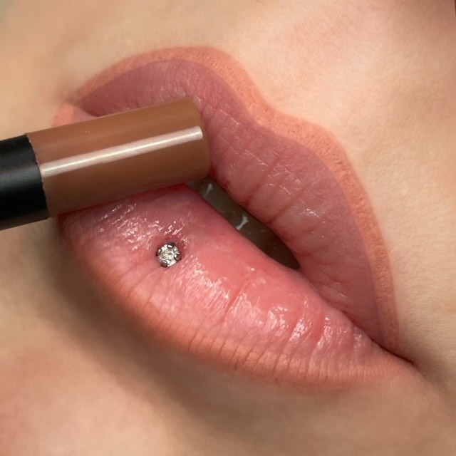 Nude Wicked Liners shade Nude Wicked Liners shade