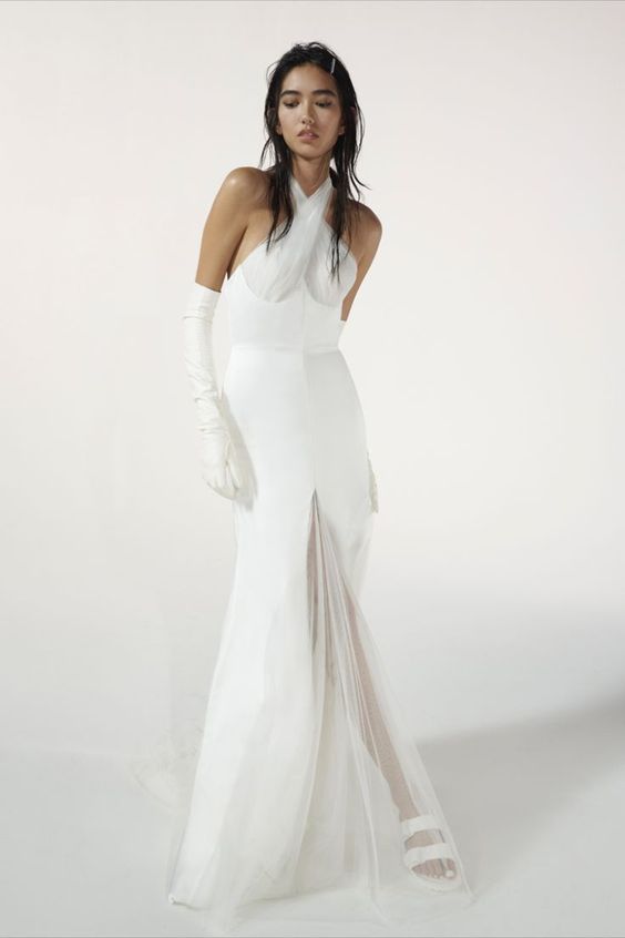 15 Elegant White Wedding Dresses — photo 13 15 Elegant White Wedding Dresses — photo 13