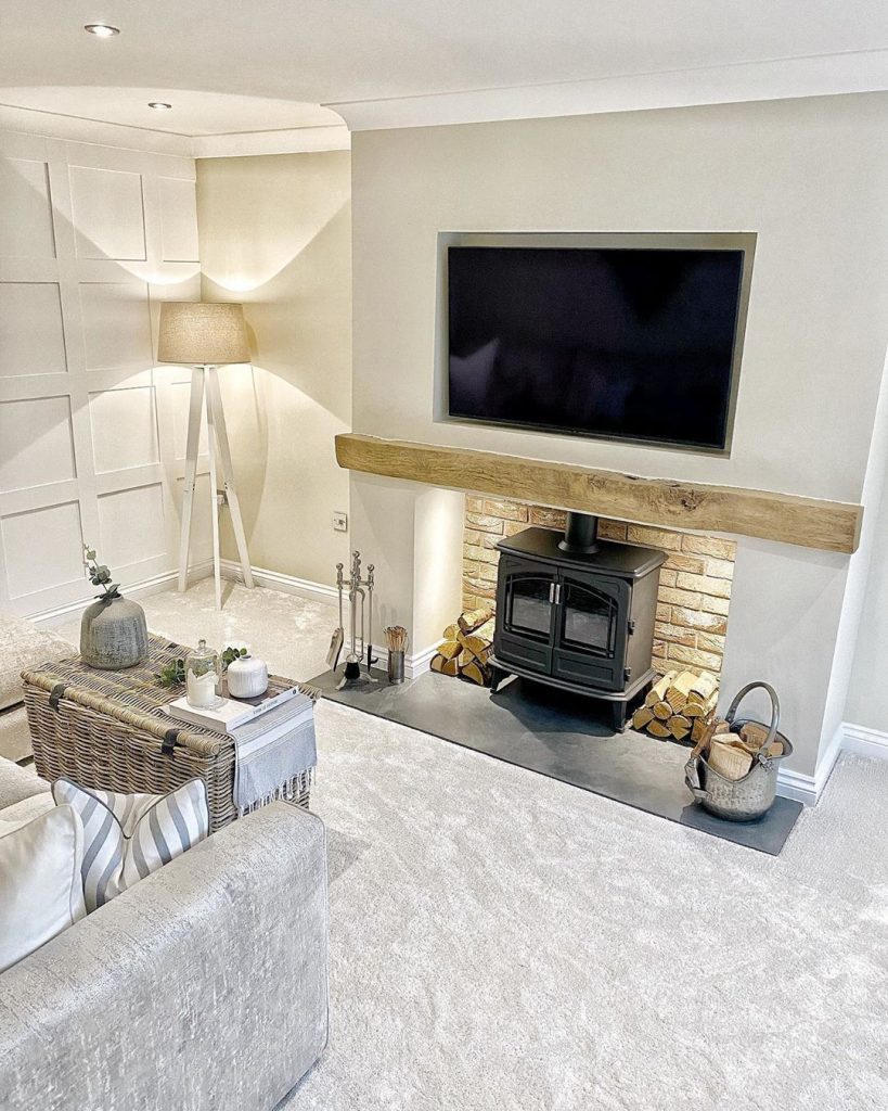 Lounge with fireplace Lounge with fireplace