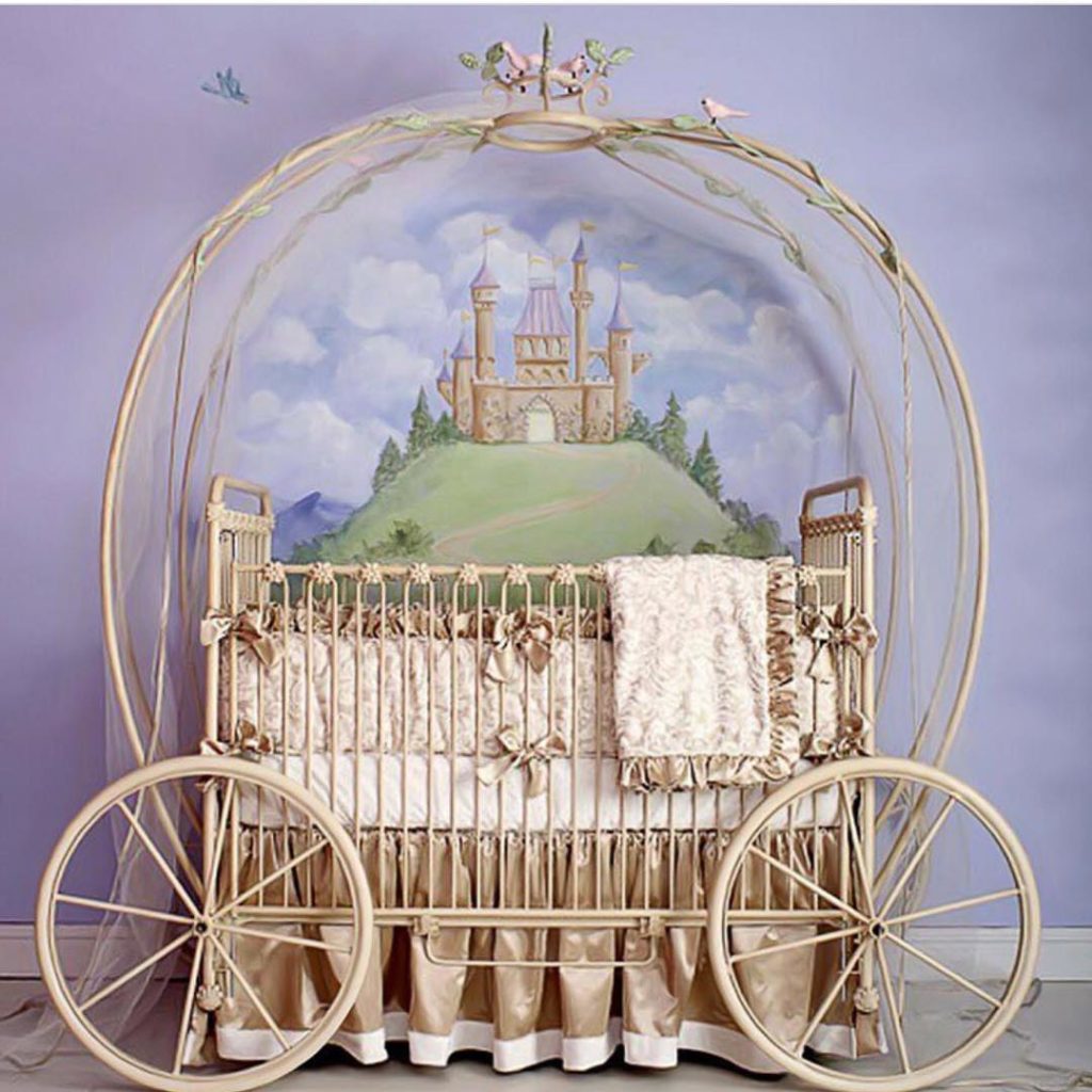 Princess pumpkin crib @petittresor Princess pumpkin crib @petittresor