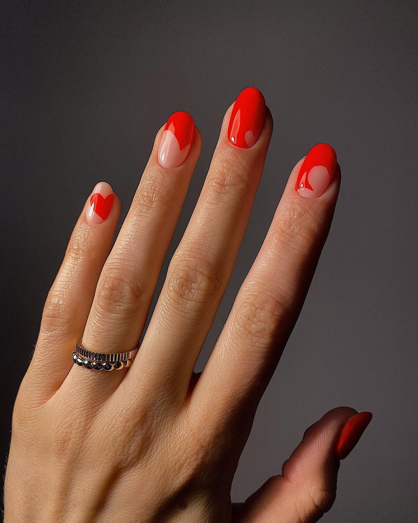 Creative red nails