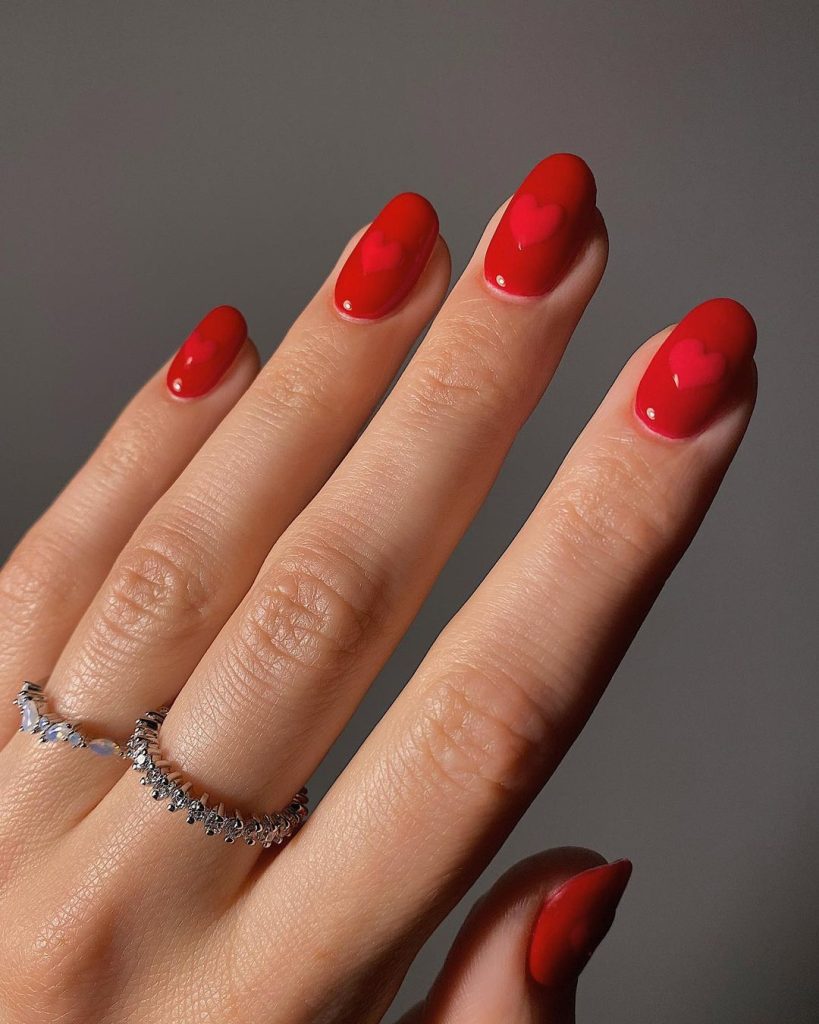 flirty red nails