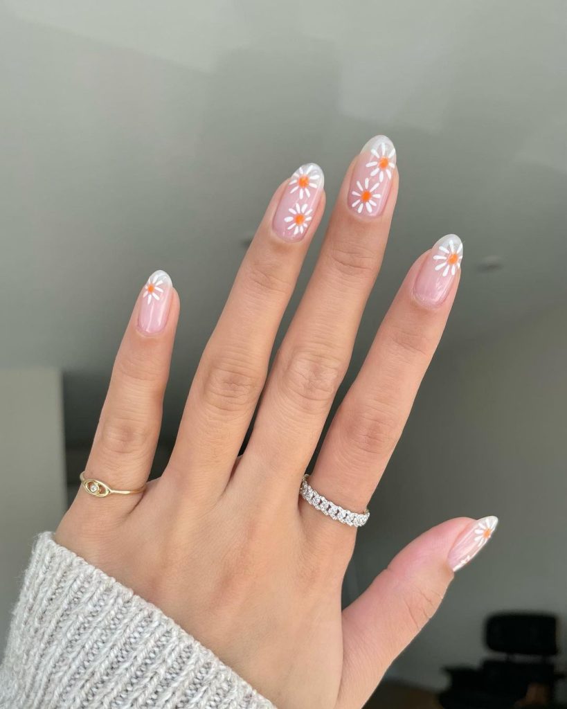 flower motifs wedding nail designs