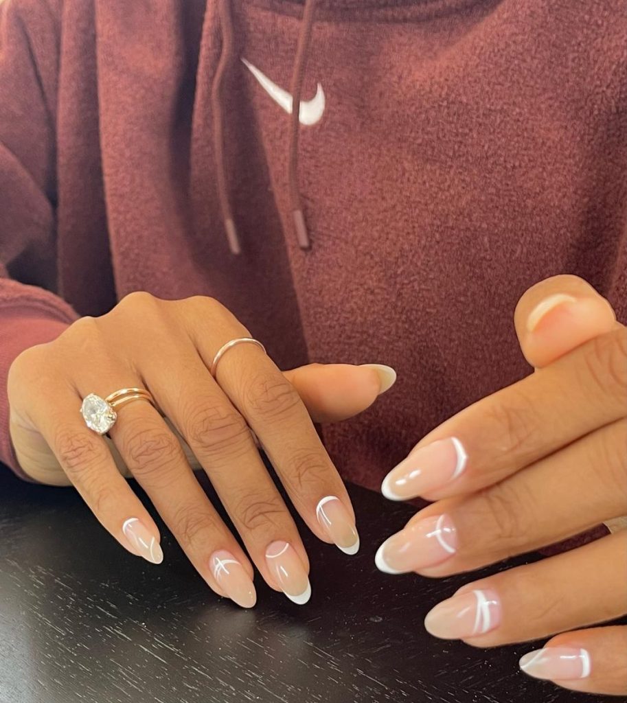 Elegant work-friendly nails