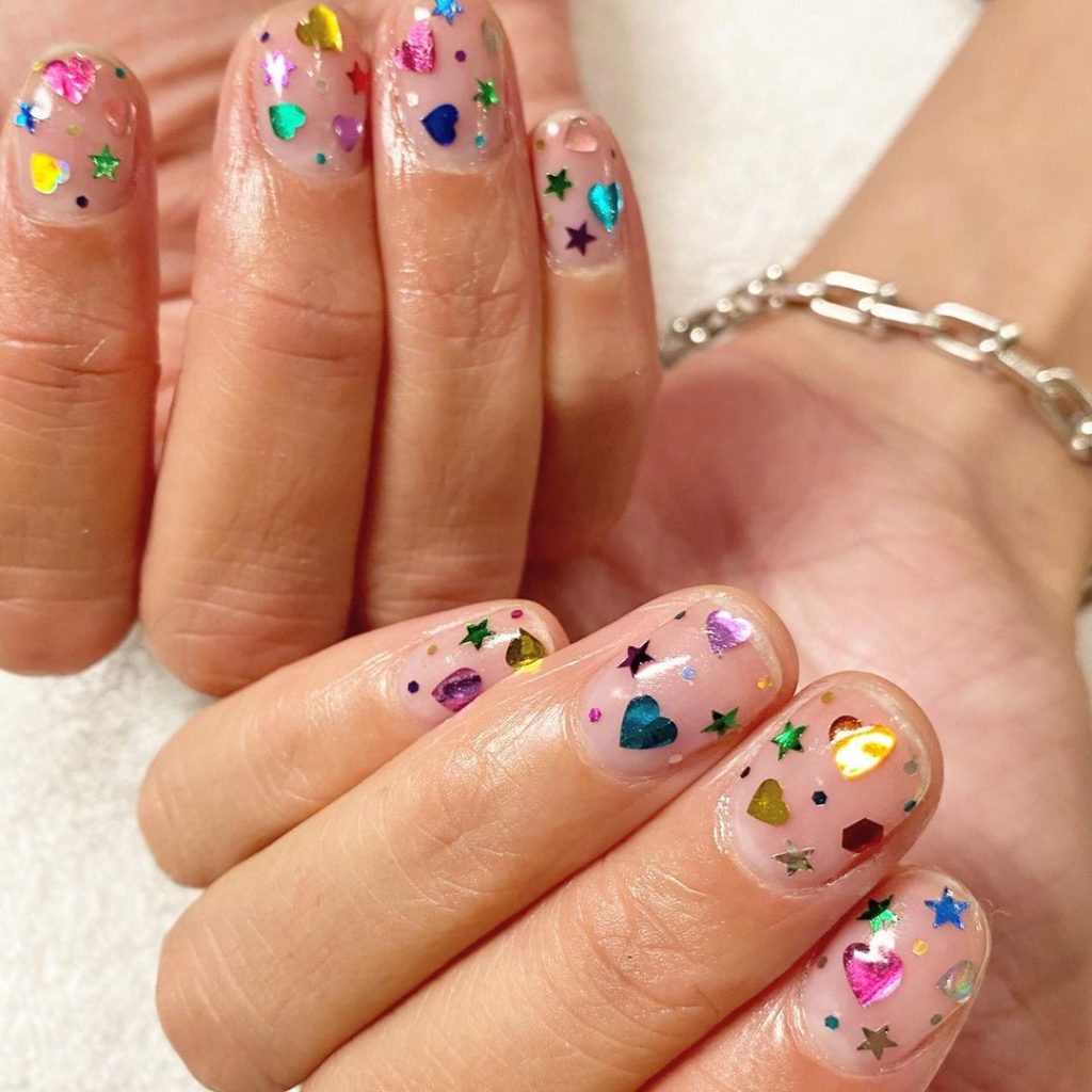 Confeti Nail Designs