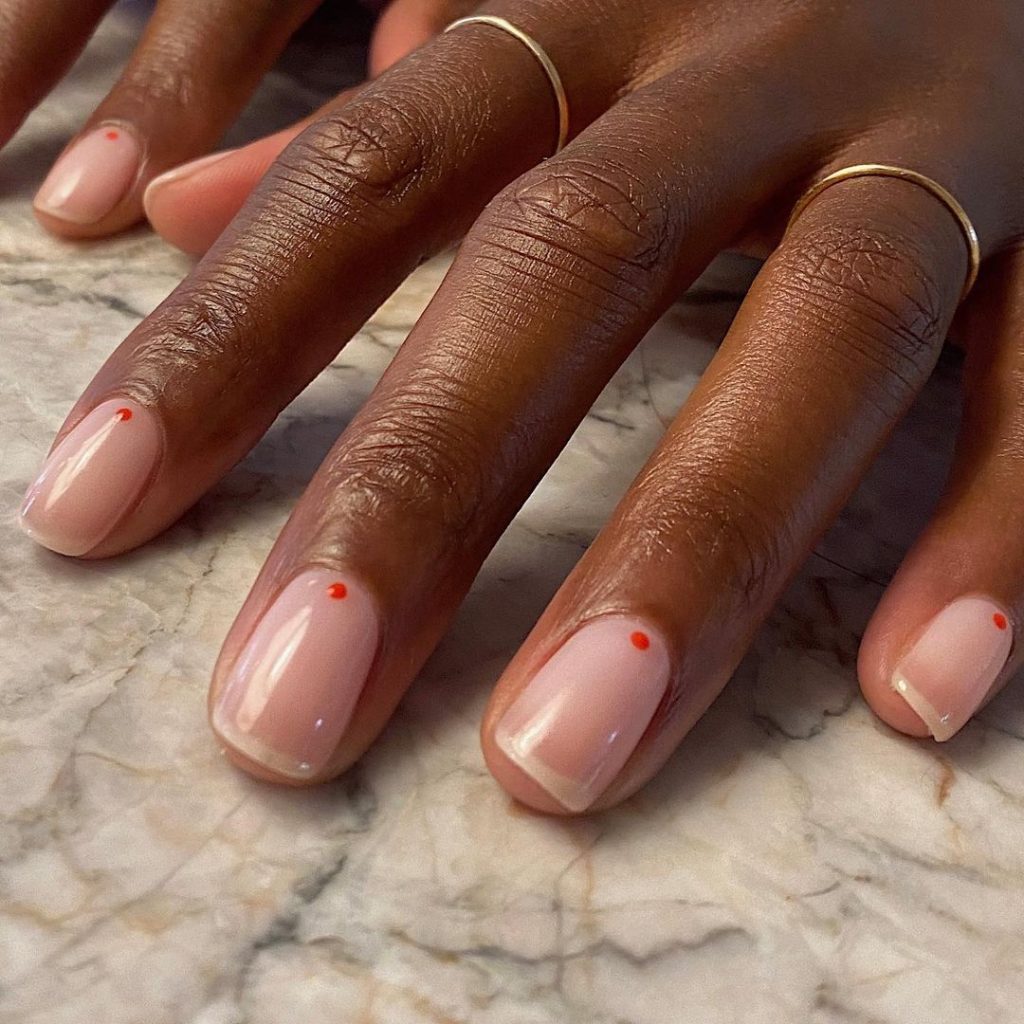 simple red nails 