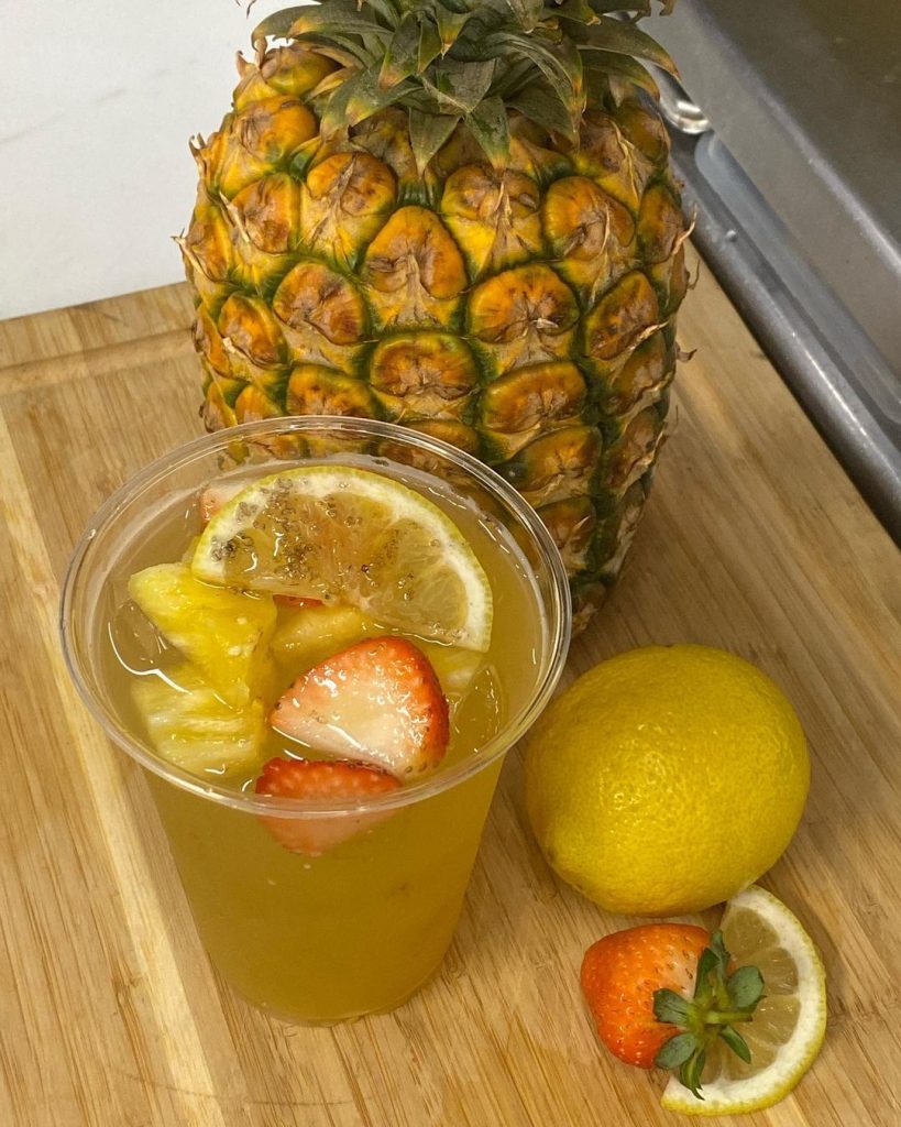 Pineapple Lemonade Detox Drink