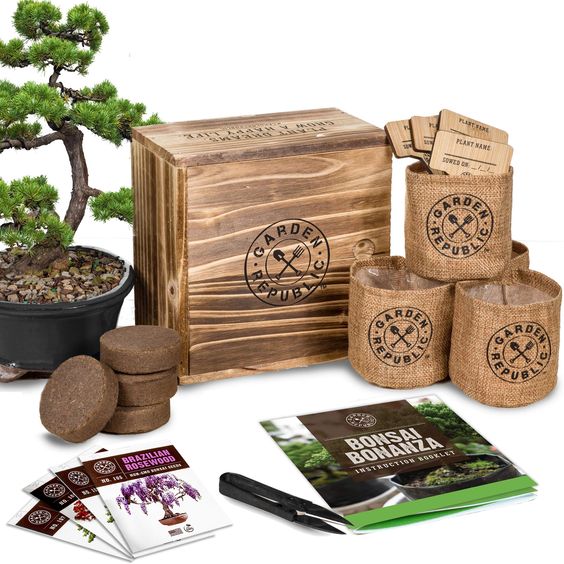 Gardening kit gift for mom