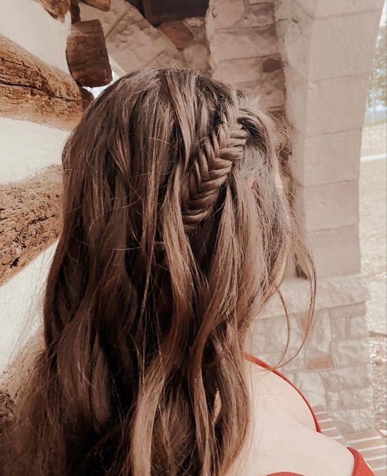 Semi fishtail - easy braid hairstyles