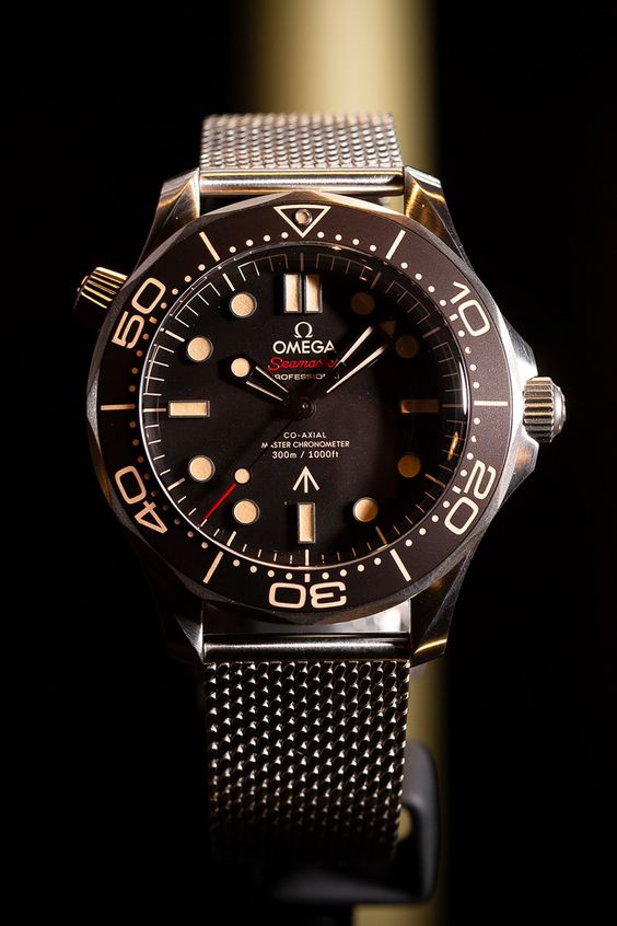 OMEGA SEAMASTER BOND EDITION