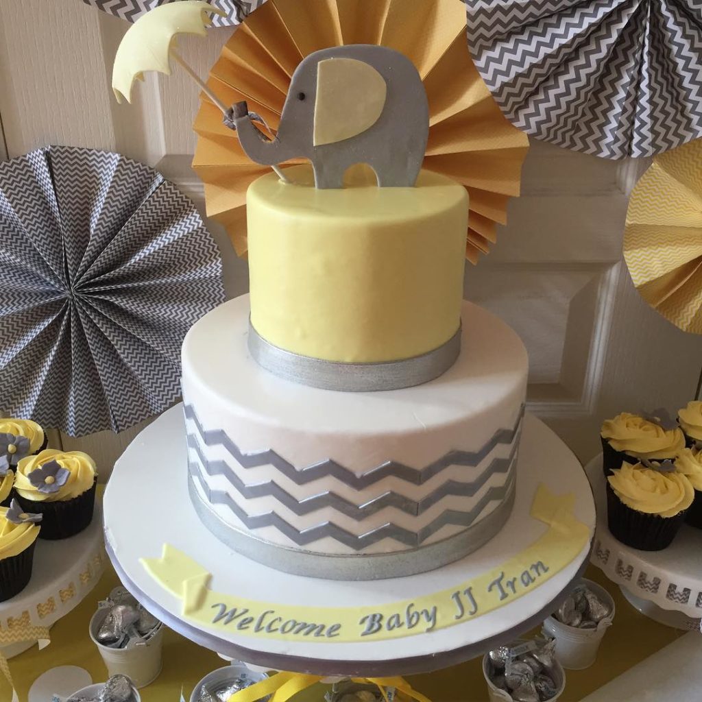 Baby elephant cake grey and yellow @
