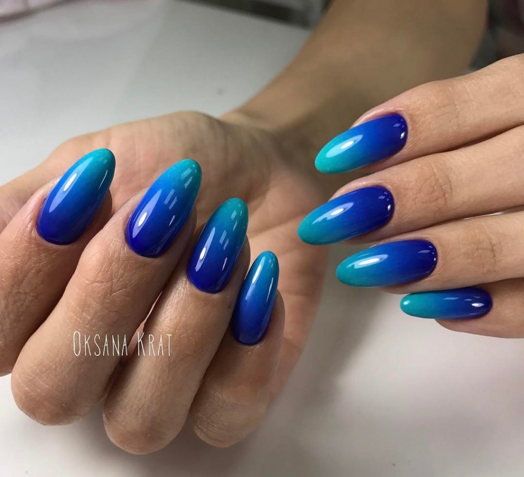 Royal Blue and turquoise ombre nail art