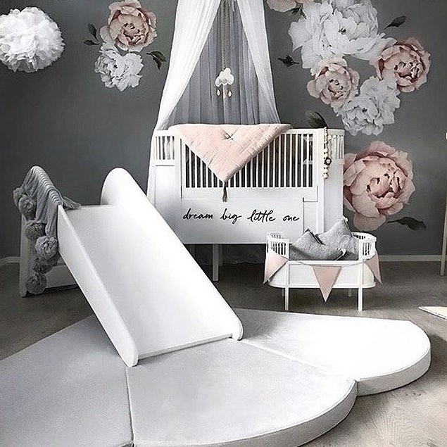 Nursery decor with slide @thewelldressedhouse
