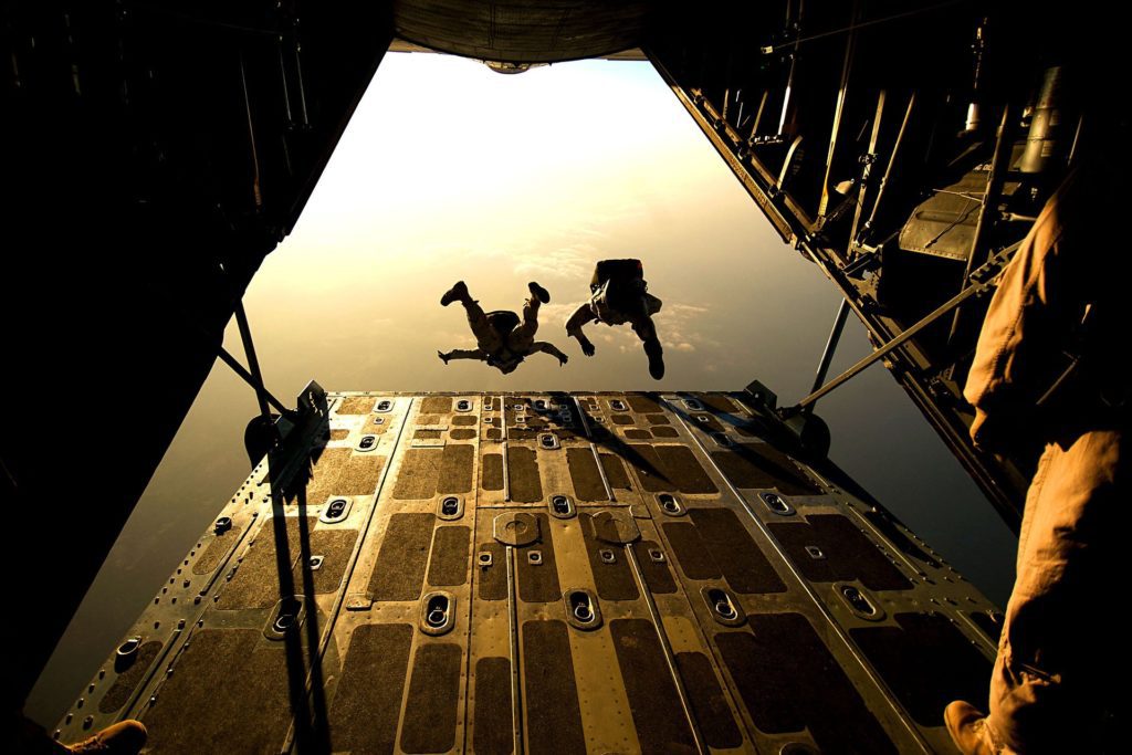 Sky diving with parachute from a plane