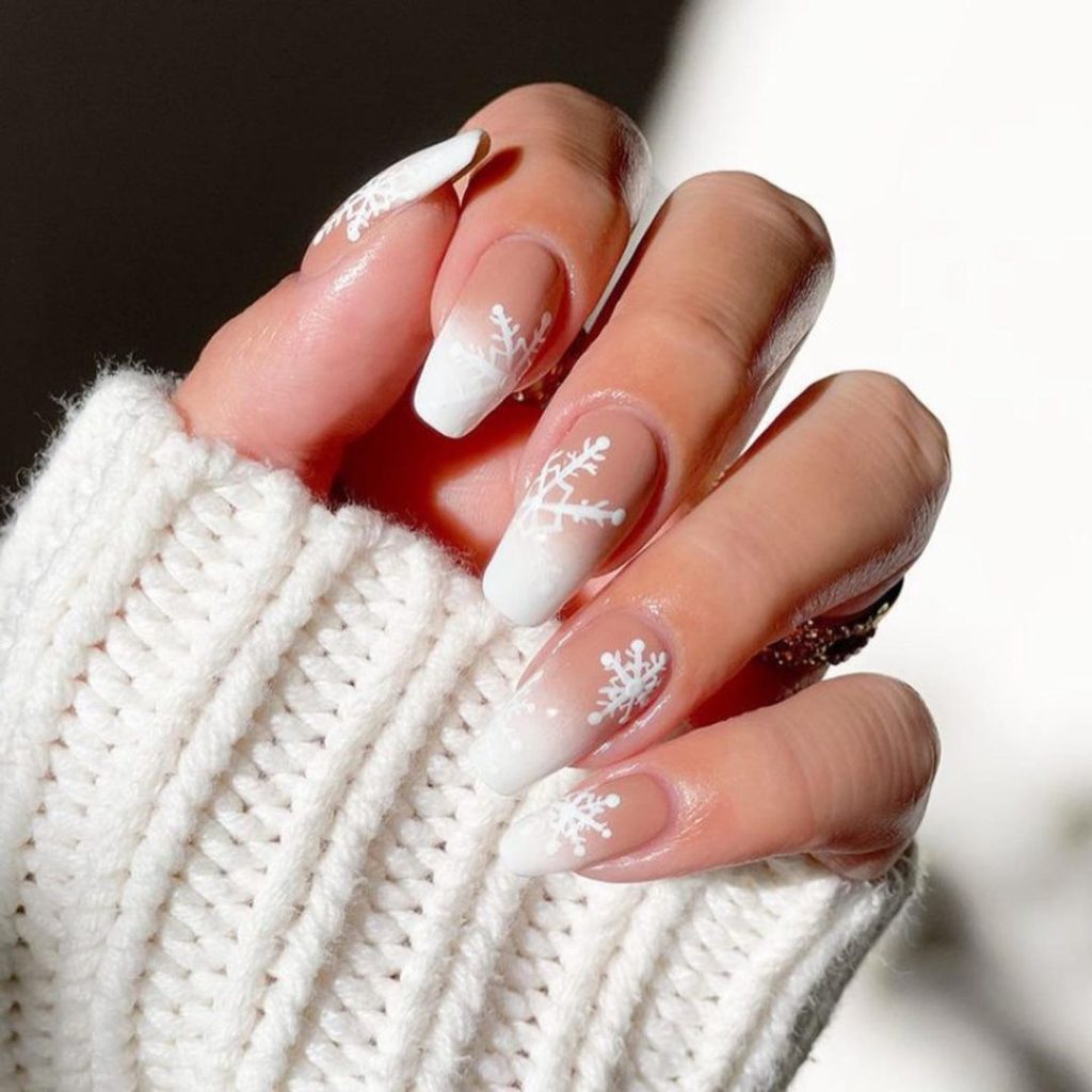 White Christmas Nail Art