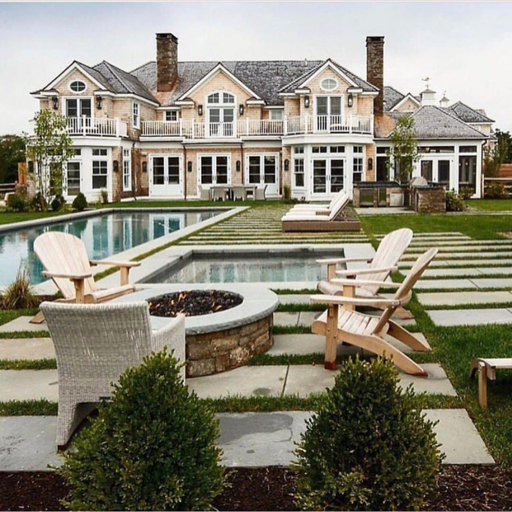 Summer Vacation home millionaire style