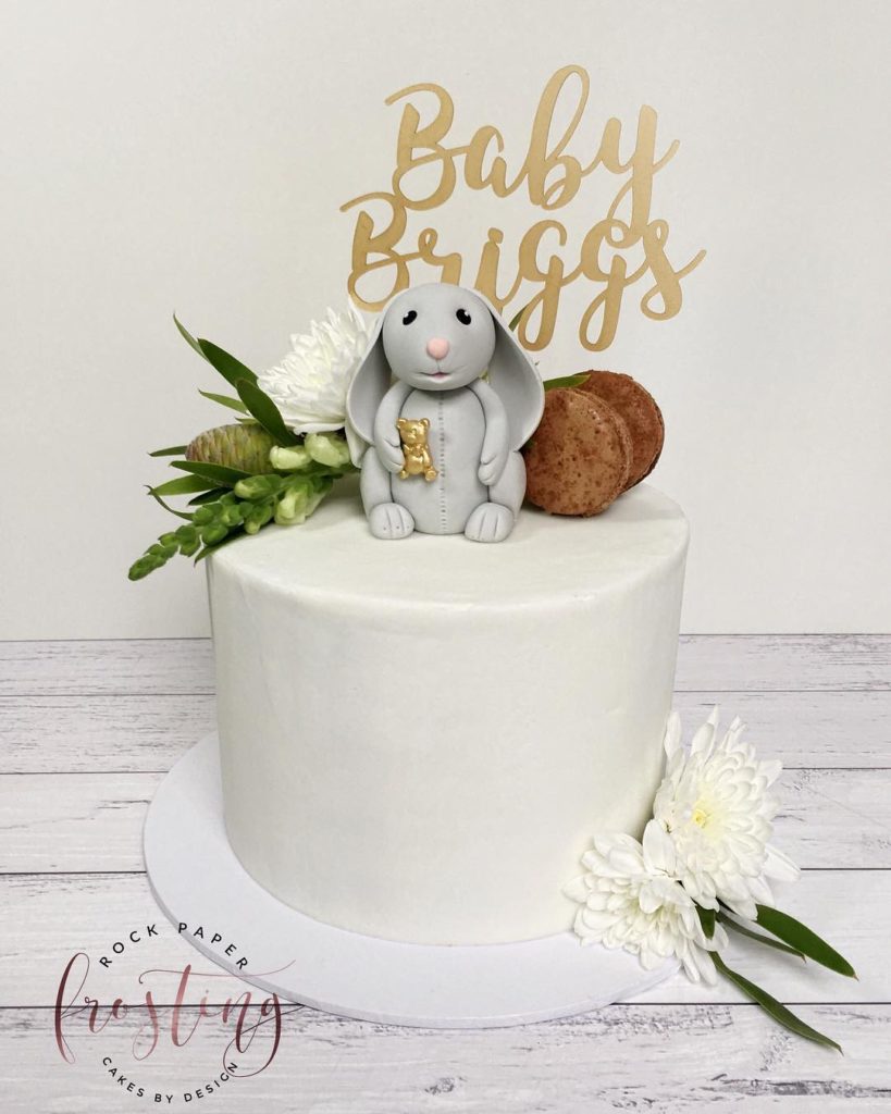 Bunny cake @rockpaperfrosting