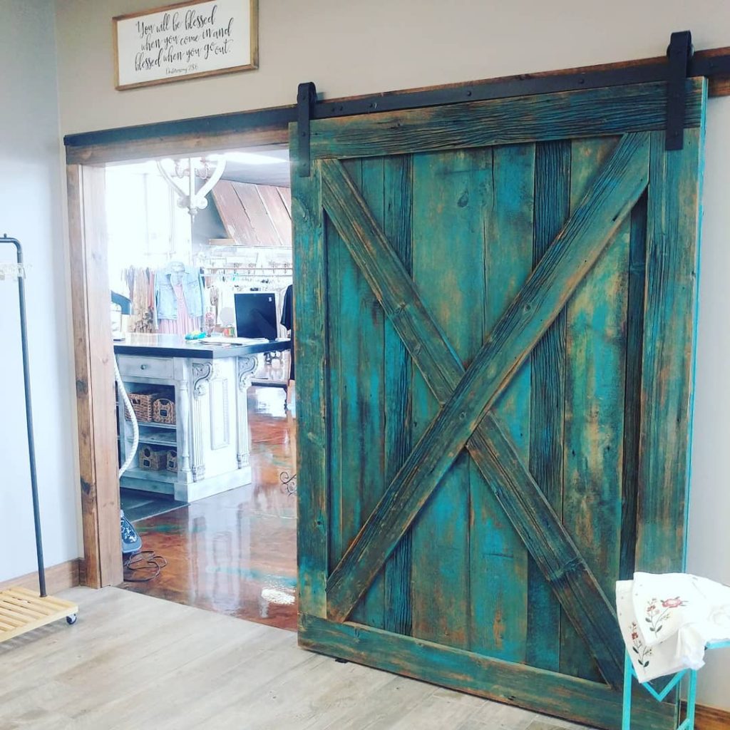 Shabby Chick Internal Barn door traditional look