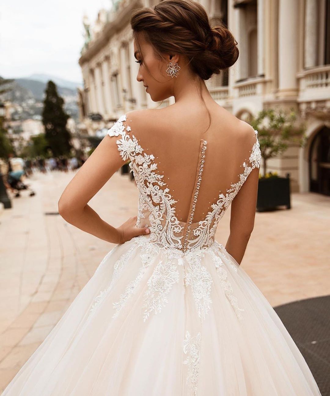 Beautiful Elegant White Wedding Dresses ...